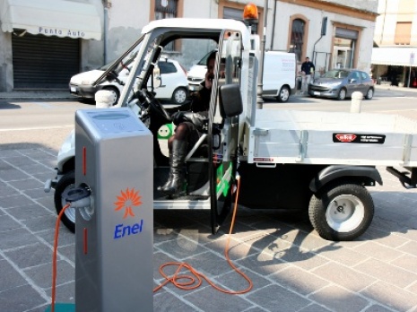 2 electric car on charging session