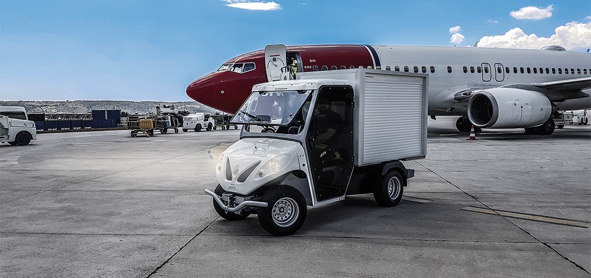 Alke' Airport luggage vehicles - Ready for work in airport areas