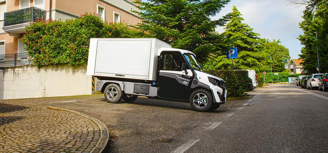 Elektro Transporter ATX4 für Logistik