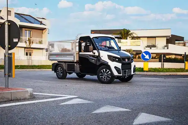 Zugelassenes Elektrofahrzeug ALKÈ - Laubgitter